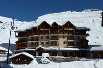 Le Peclet  - chalet met sneeuw en bergen